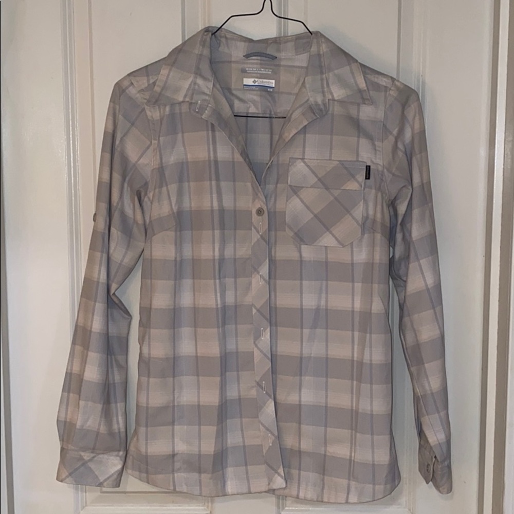 Women’s Columbia button down